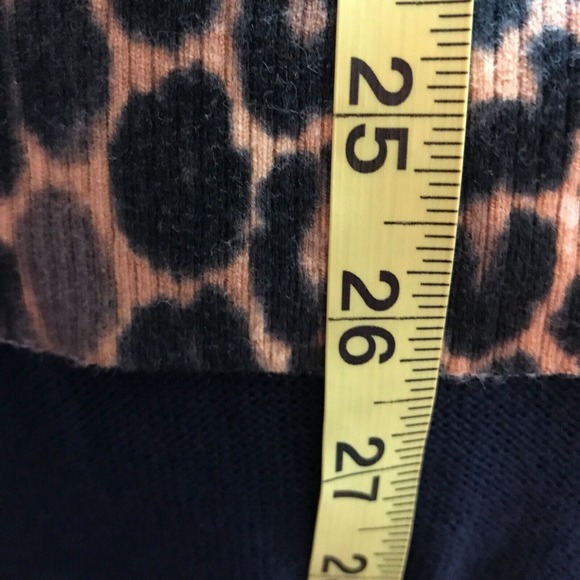 Express Sweater Womens Sz SP Petite Brown Leopard Cotton V Neck Pullover Top - Picture 5 of 9